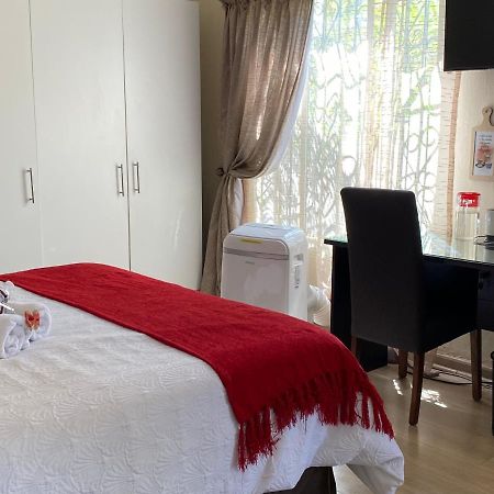 פרטוריה Christa'S Place 897 מראה חיצוני תמונה